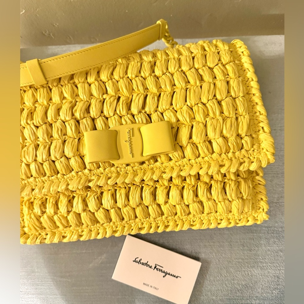 NWT Salvatore Ferragamo Rare Woven Raffia & Calfskin Medium Viva Shoulder Bag